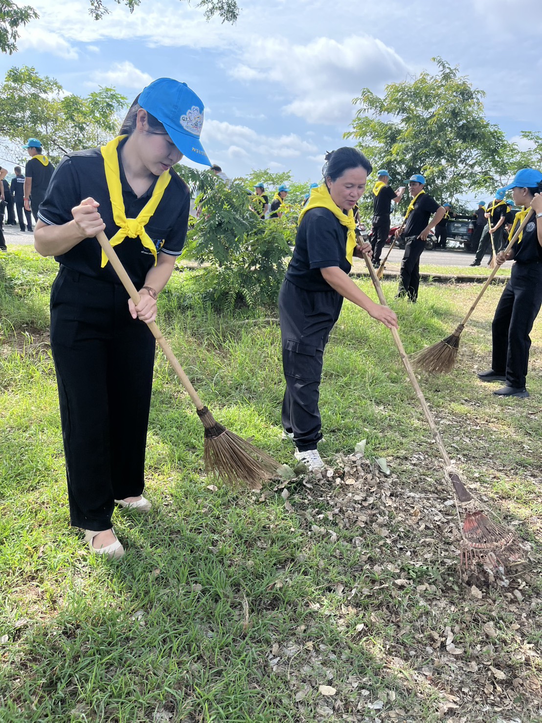title - ส.ป.ก.อำนาจเจริญ ร่วมกิจกรรมจิตอาสาพัฒนา เนื่องในวันคล้ายวันพระราชสมภพ สมเด็จพระนางเจ้าฯ พระบรมราชินี 3 มิถุนายน 2569